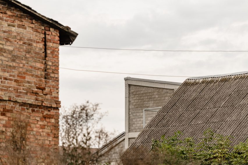 Exterior of Horse House by Wiercinski Studio
