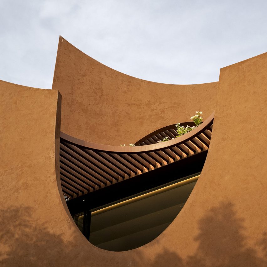 Mirai House of Arches by Sanjay Puri Architects