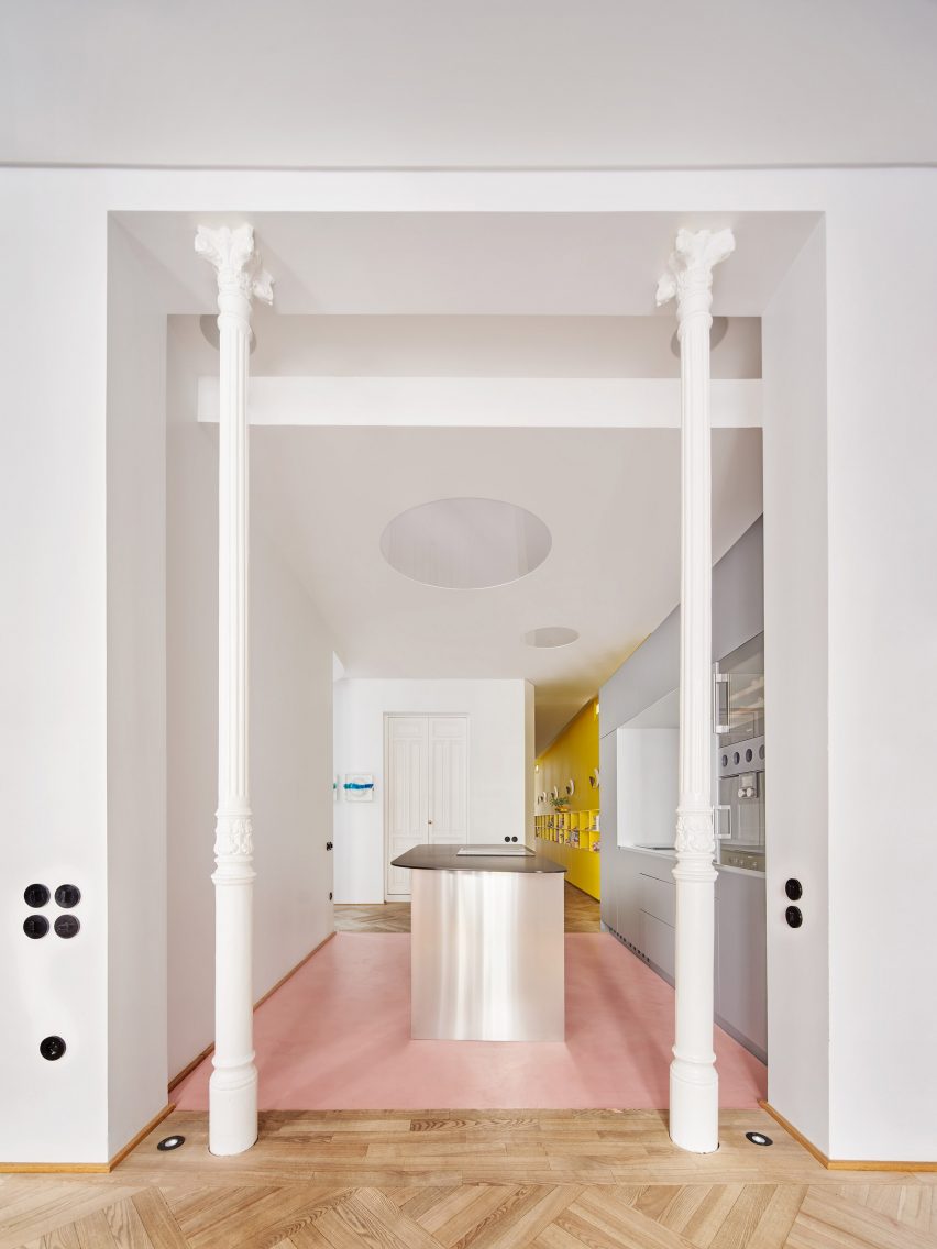 Kitchen with chrome counter in JJ16 apartment by Lucas y Hernández-Gil