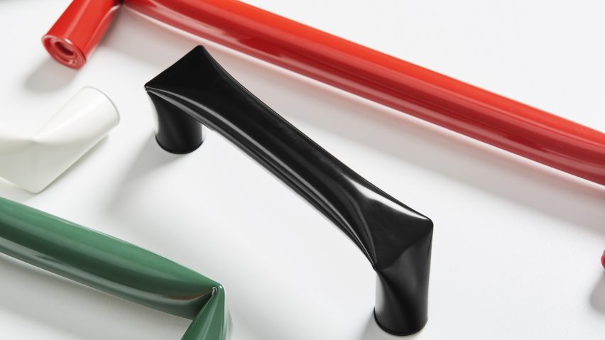 Kink door handles by Martin Mogilski for Derlot