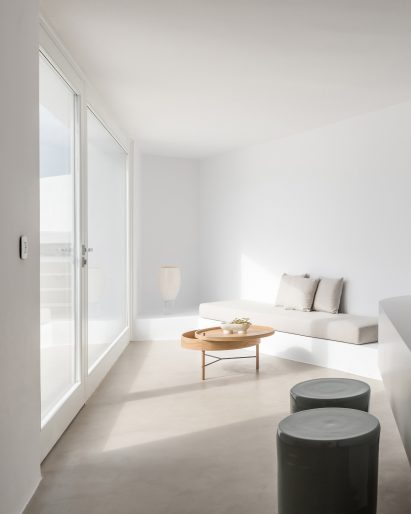 Saint Hotel by Kapsimalis Architects