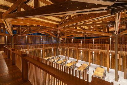 Wrapping wooden balcony by Mixtura