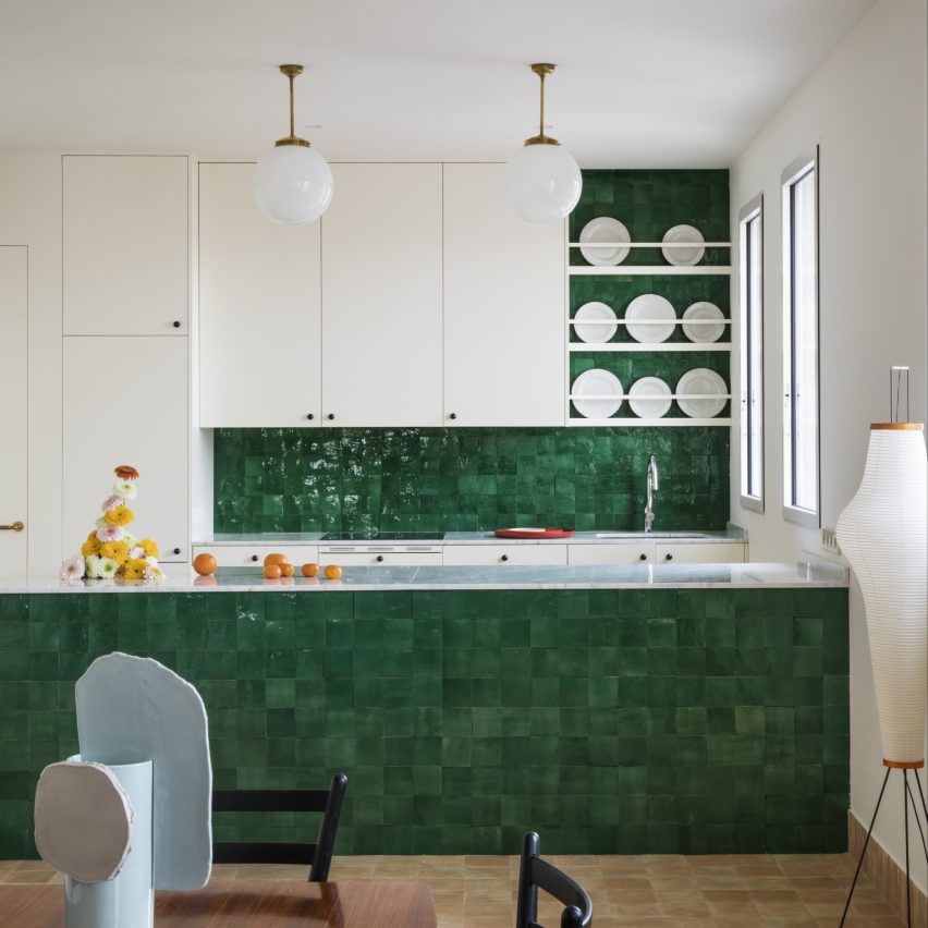 Mexican and Galician Influences in Madrid by Sierra + De La Higuera