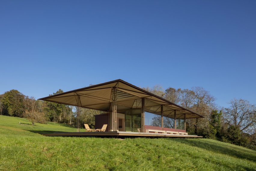 Saltmarsh House by Niall McLaughlin Architects