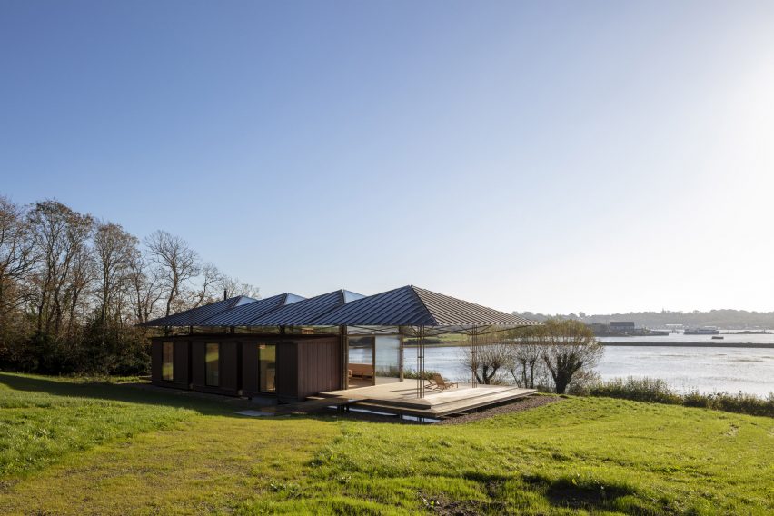 Saltmarsh House by Niall McLaughlin Architects