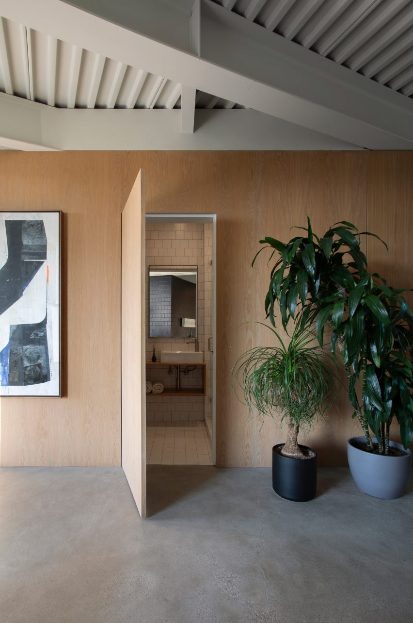 Olancha Drive by Anonymous Architects