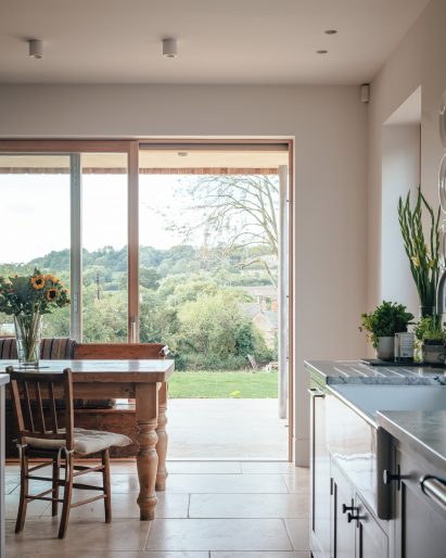 Interior of a kitchen by Oliver Leech Architects 