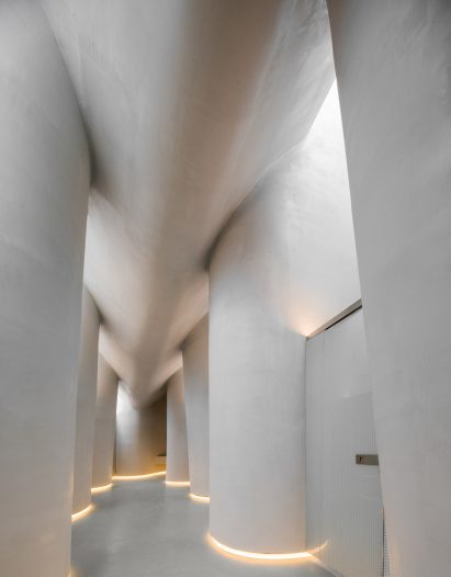 Interior photo of the Beijing public toilet