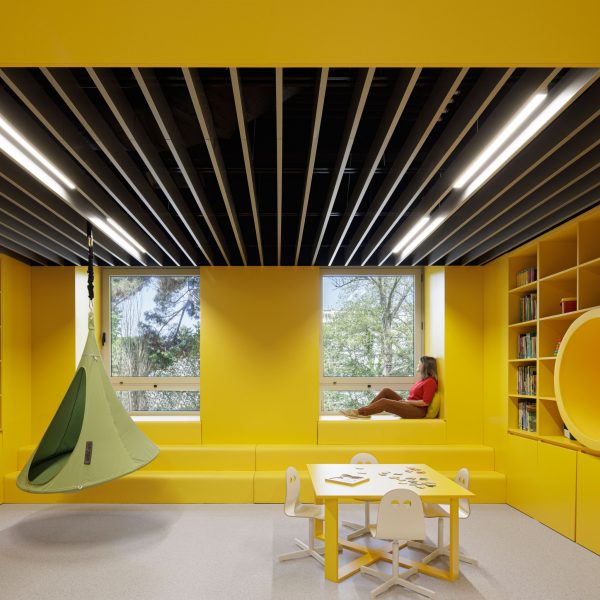Leisure Area of Pediatric Ward of Hospital São João in Porto by ARG studio
