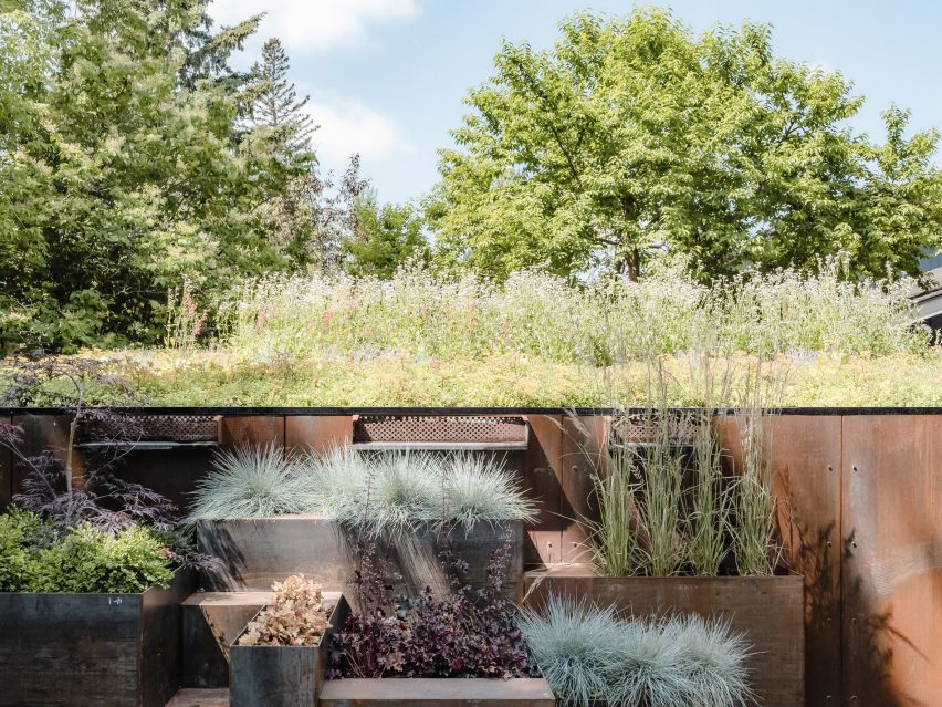 Garden Garage by Studio North