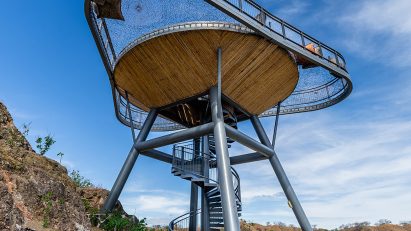 Treehouse-style hotel by Studio Saxe
