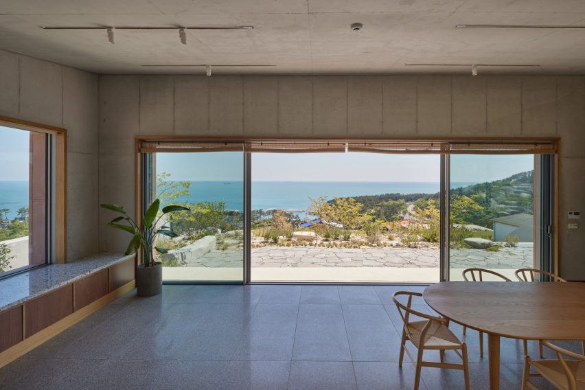 Seosaeng House by Studio Weave
