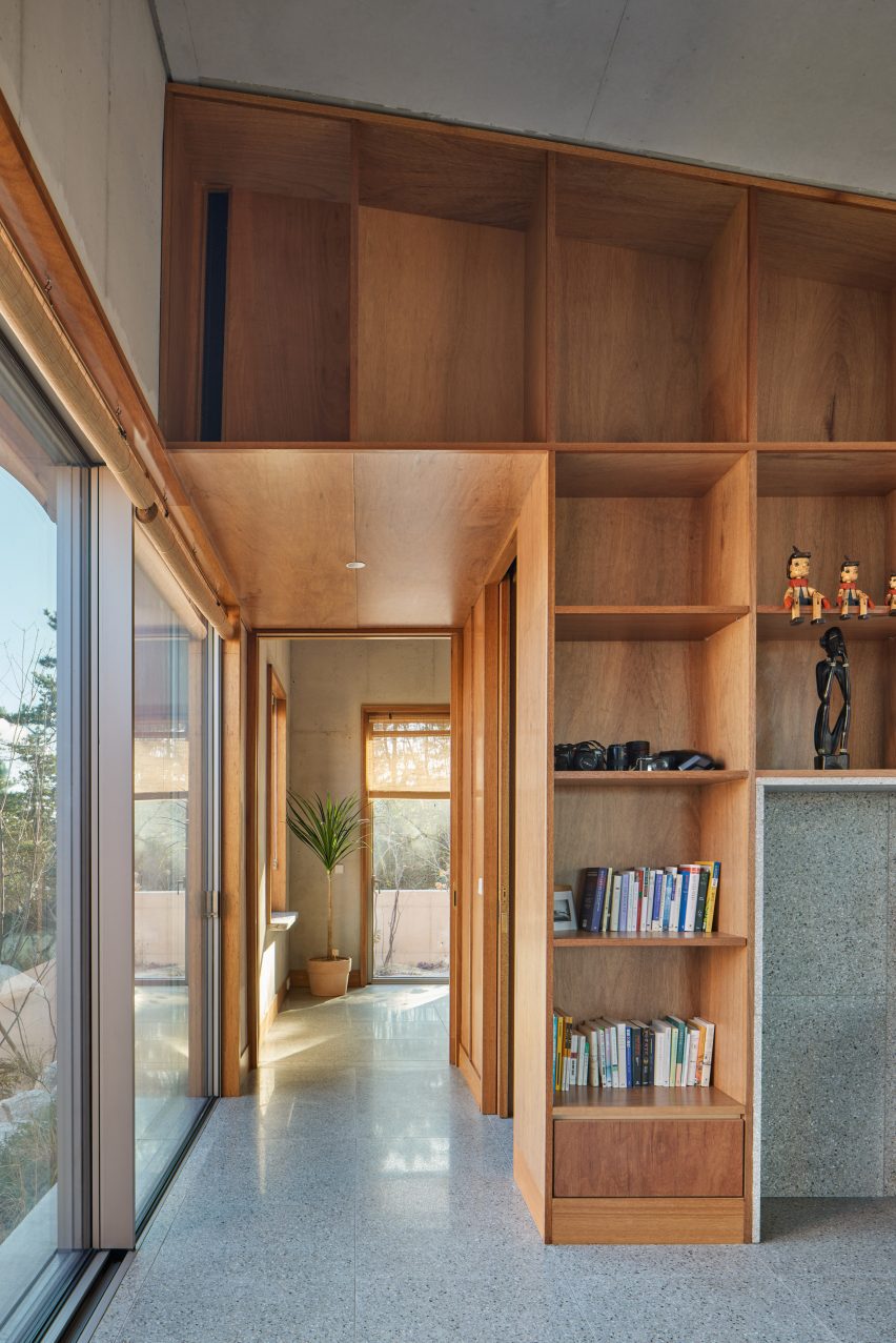 Seosaeng House by Studio Weave