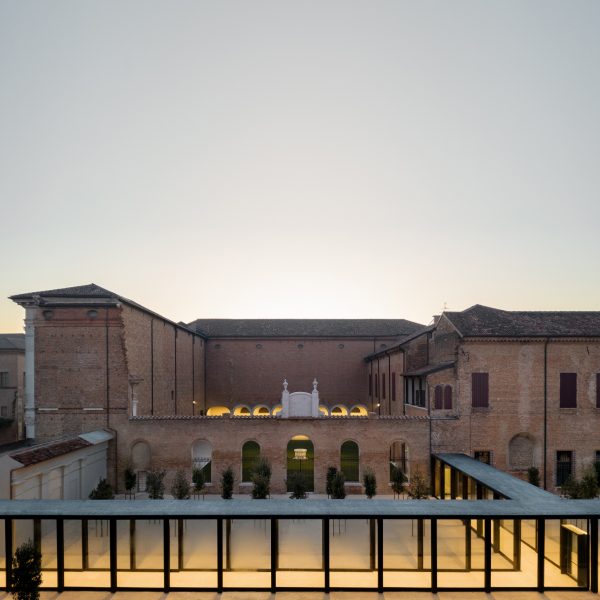 Palazzo dei Diamanti by Labics