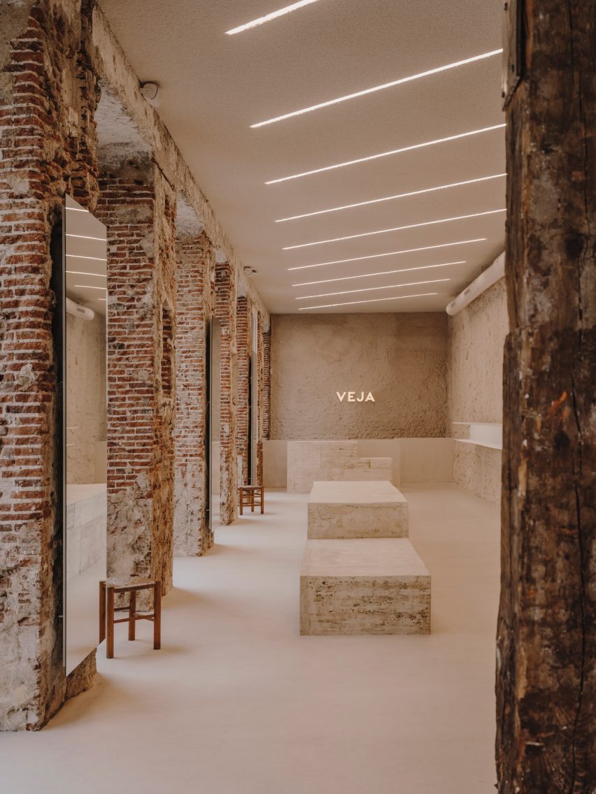 Veja store in Madrid designed by Plantea Estudio