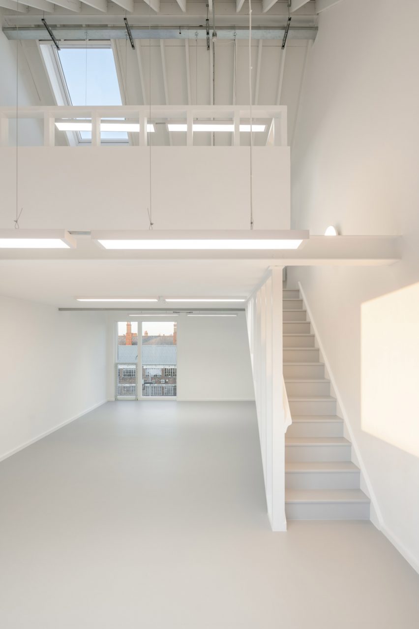 Bradbury Works by YN Studio