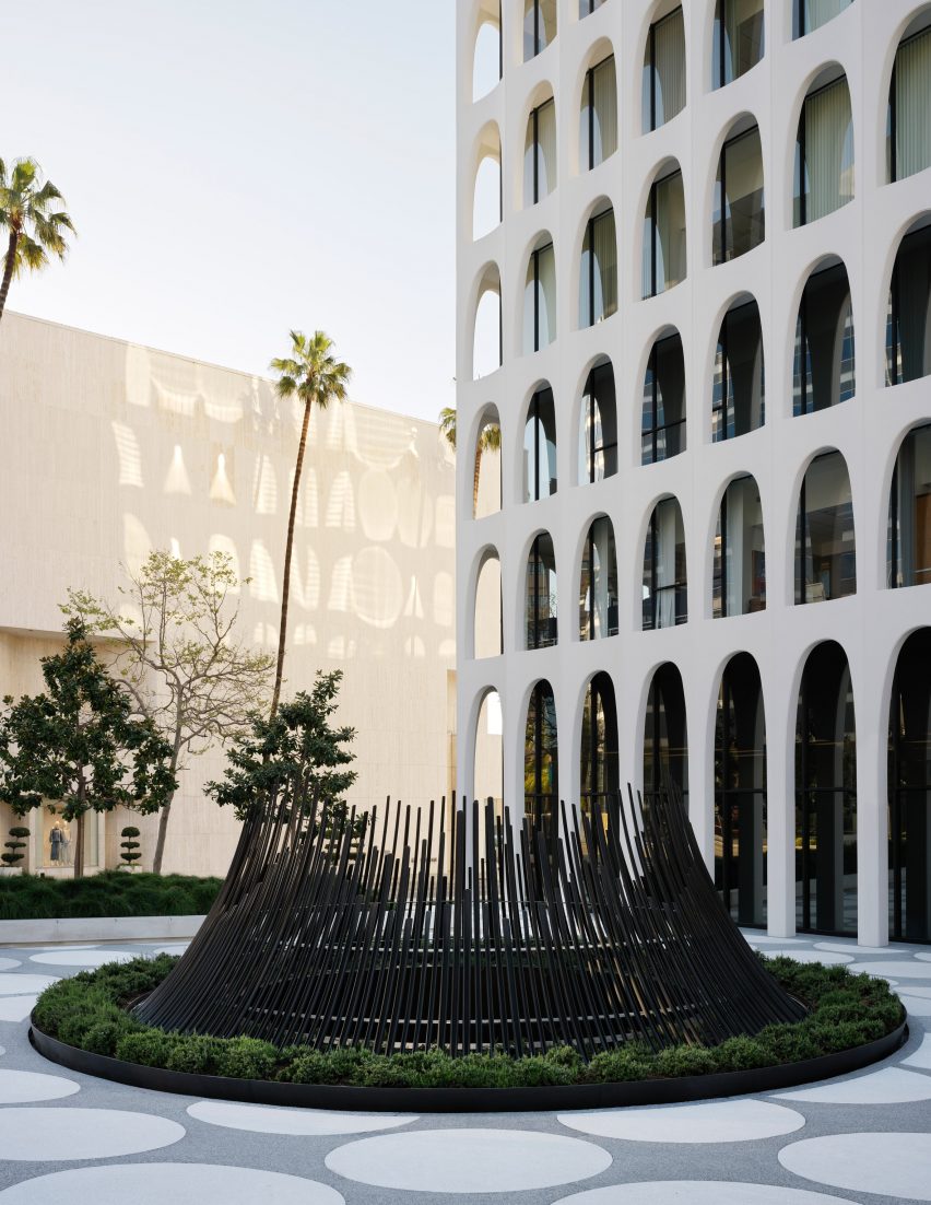 Edward Durrell Stone renovation in Los Angeles by Montalba Architects
