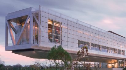 clinton presidential center at dusk