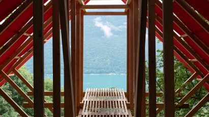 Le Festival des Cabanes' Patagonian Shadow Cabin
