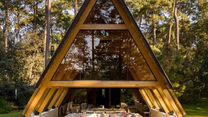 A-fram cabin in Valle de Bravo, Mexico, by Pérez Palacios Arquitectos Asociados