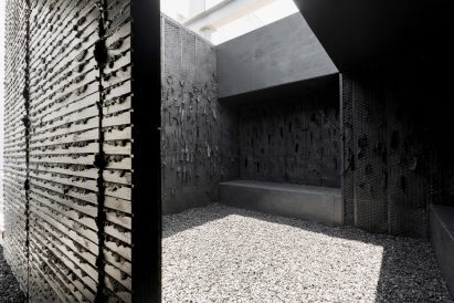 Black – Still installation Craft Contemporary Los Angeles