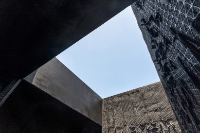 Black – Still installation Craft Contemporary Los Angeles