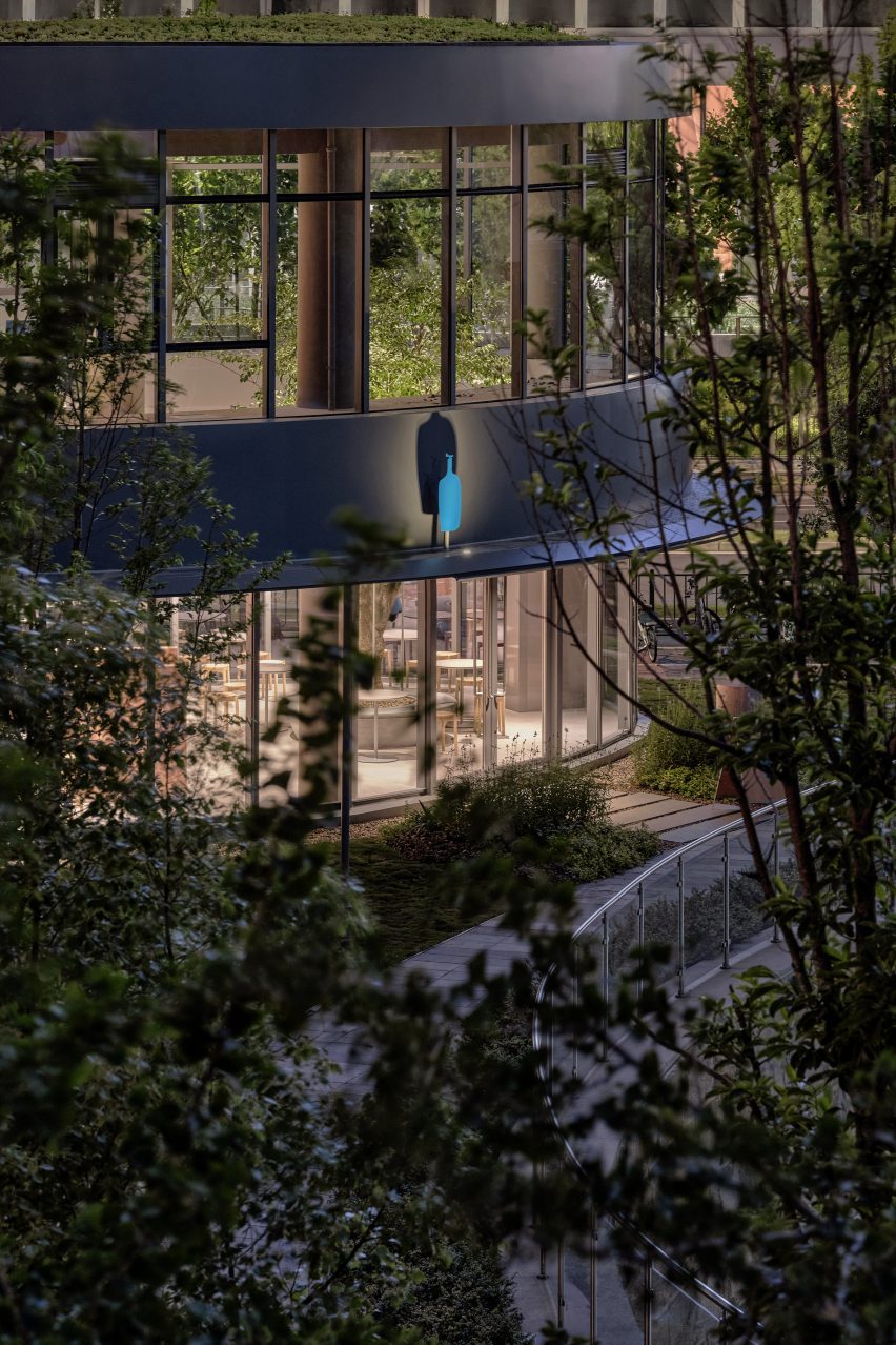 Blue Bottle Coffee Qiantan by Keiji Ashizawa