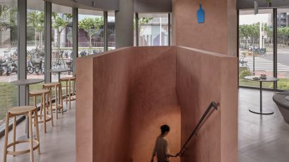 Blue Bottle Coffee Qiantan staircase