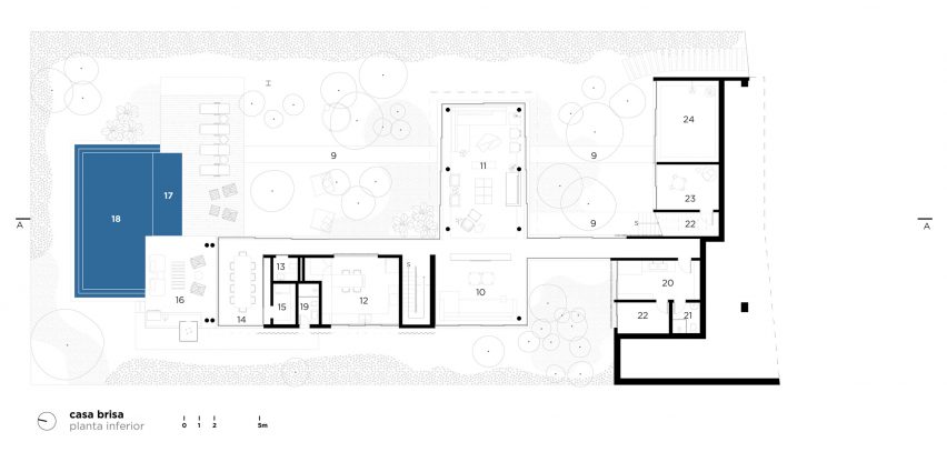 A plan of Casa Brisa by FGMF Architetos
