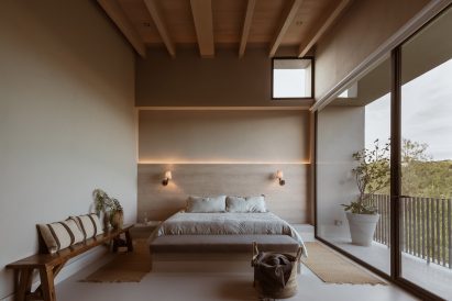 Neutral interior design within Mexican house by Romero de la Mora
