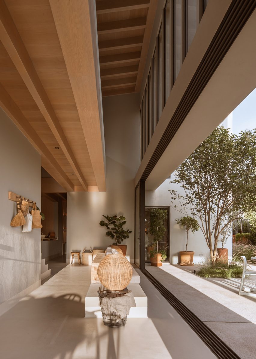 Casa Camelia by Romero De La Mora in Mexico