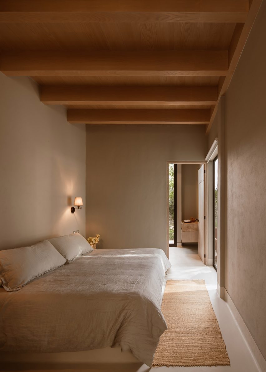 Casa Camelia by Romero De La Mora in Mexico