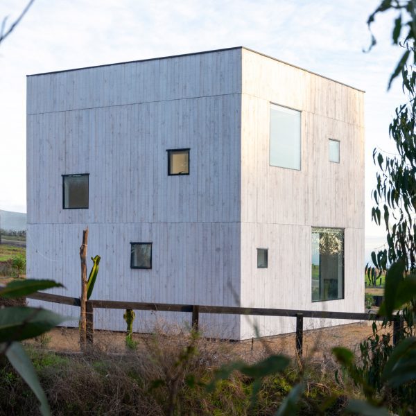 Casa Kuvo by Stanaćev Granados