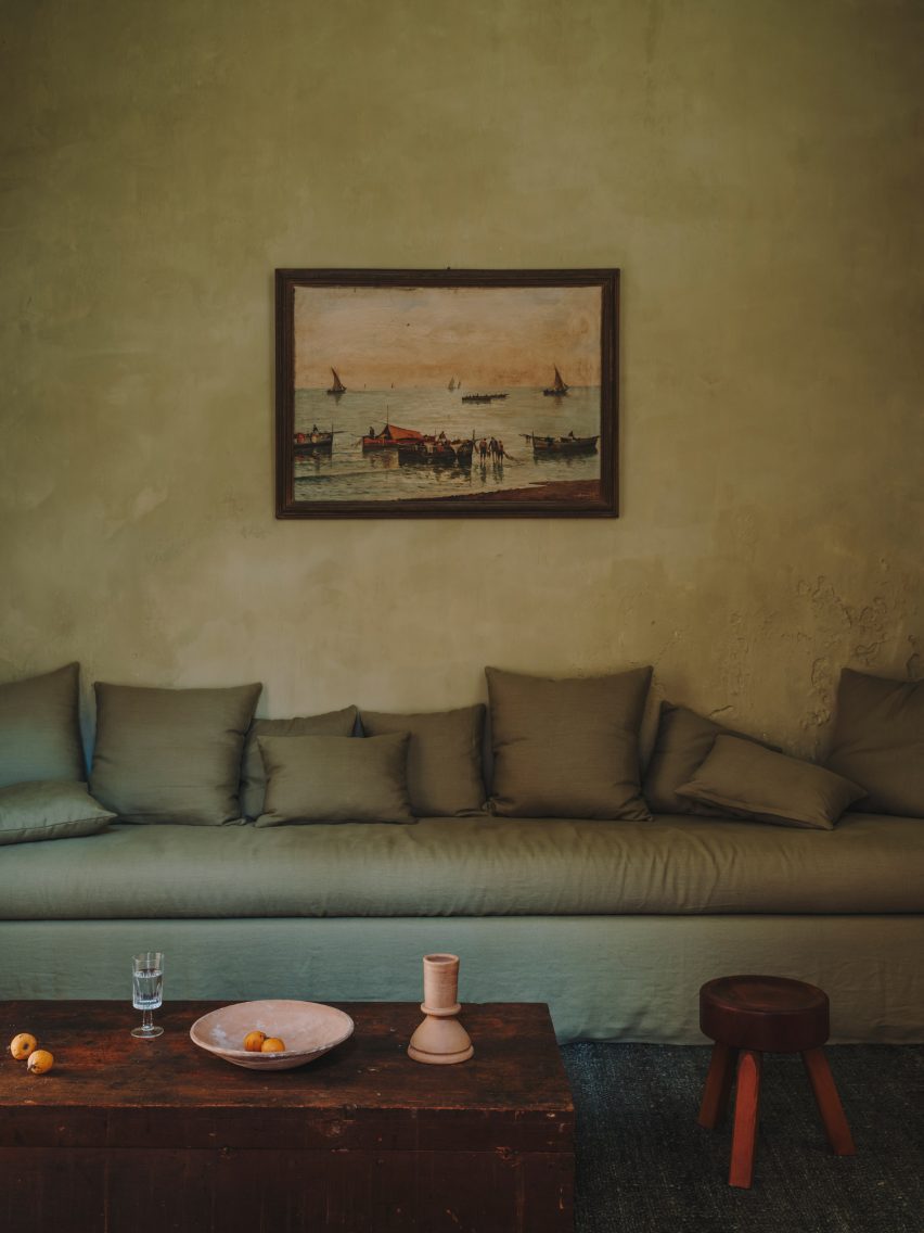 Casa Soleto by Studio Andrew Trotter and Marcelo Martínez