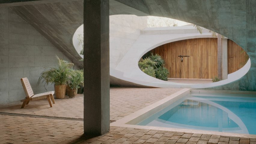 Casa VO and WO by Ludwig Godfroy