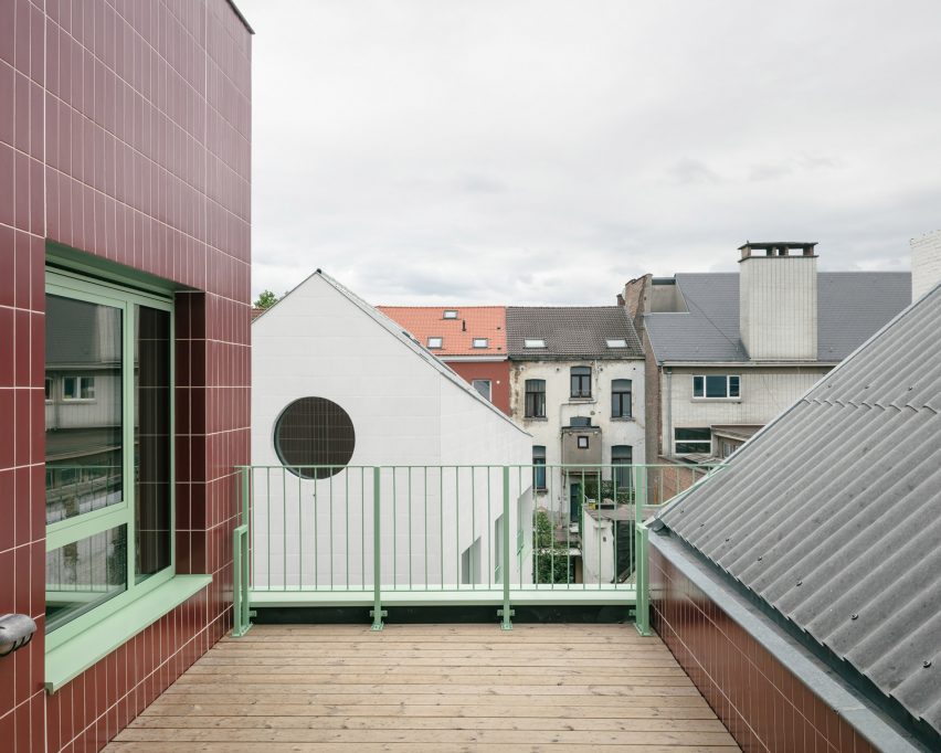 Exterior of Duchesse in Brussels by Notan Office