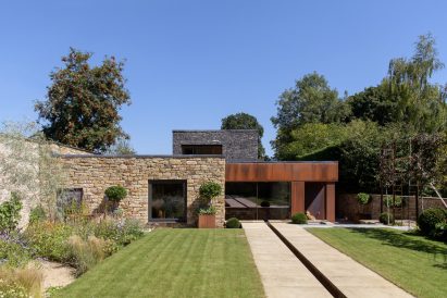 Home in Yorkshire by Elliott Architects