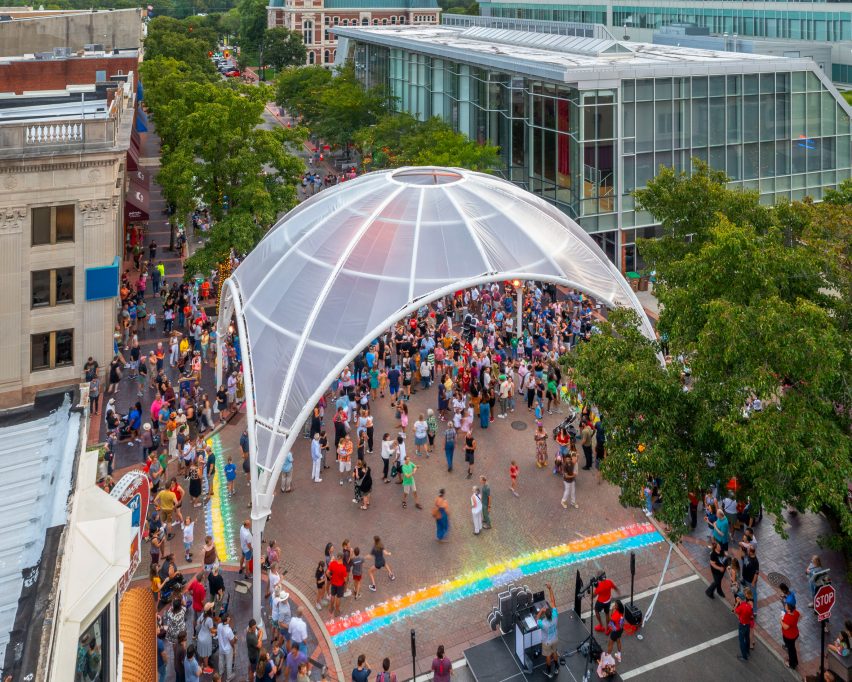 A white canopy over an intersection in downtown Columbus