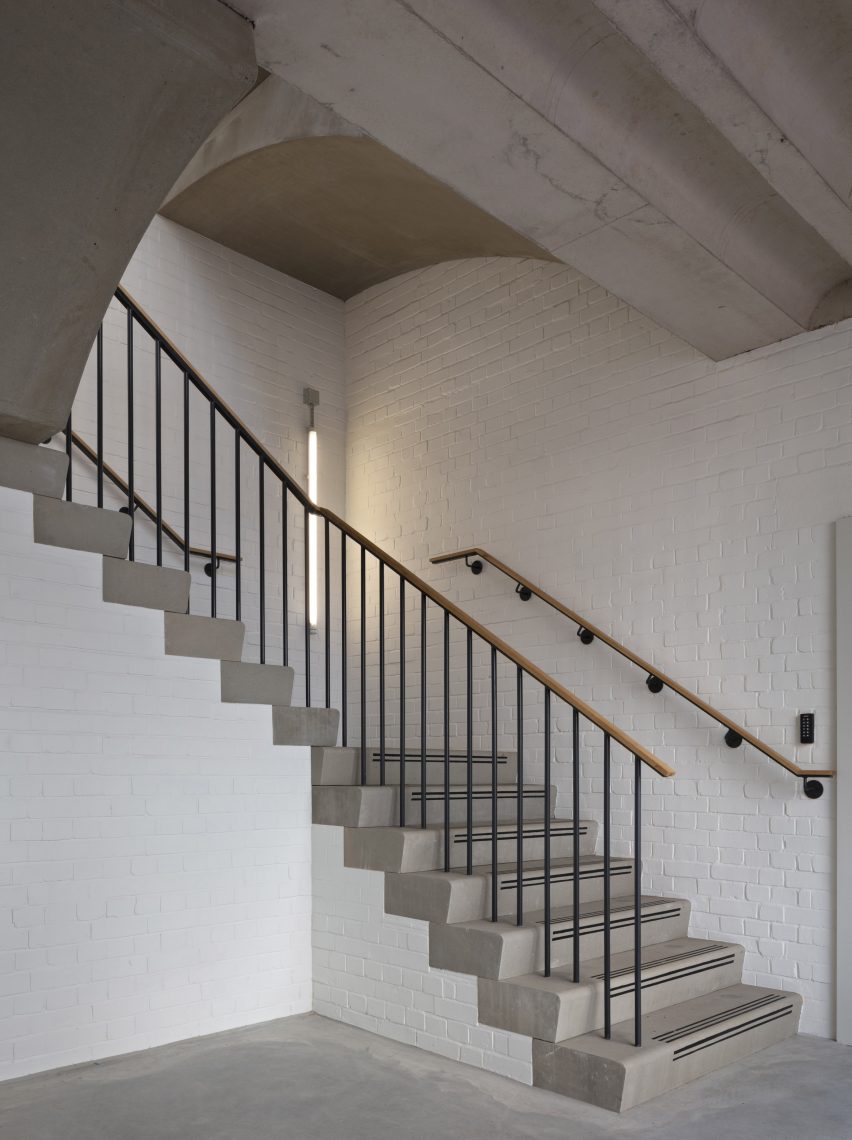 De Beauvoir Road by Henley Halebrown