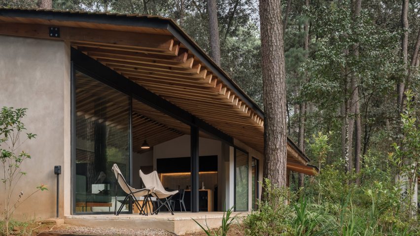 Casa Mola in a Mexican forest by Estudio Atemporal
