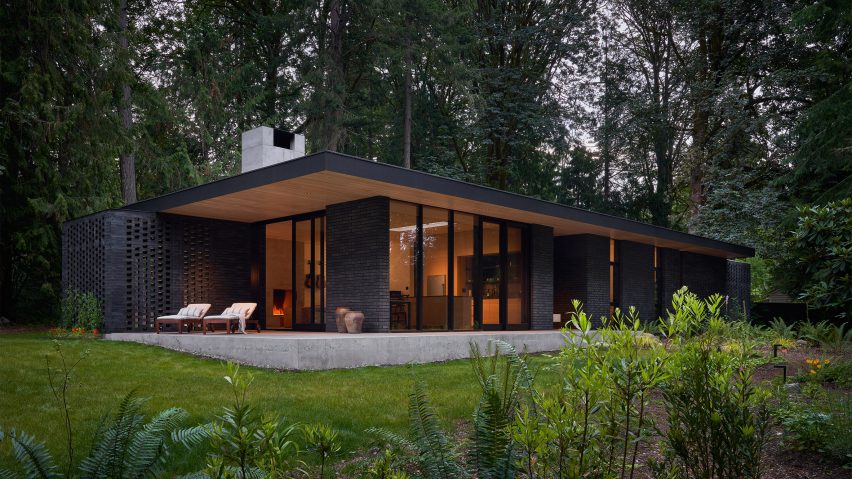 Exterior of The Rambler one-storey house by GO'C
