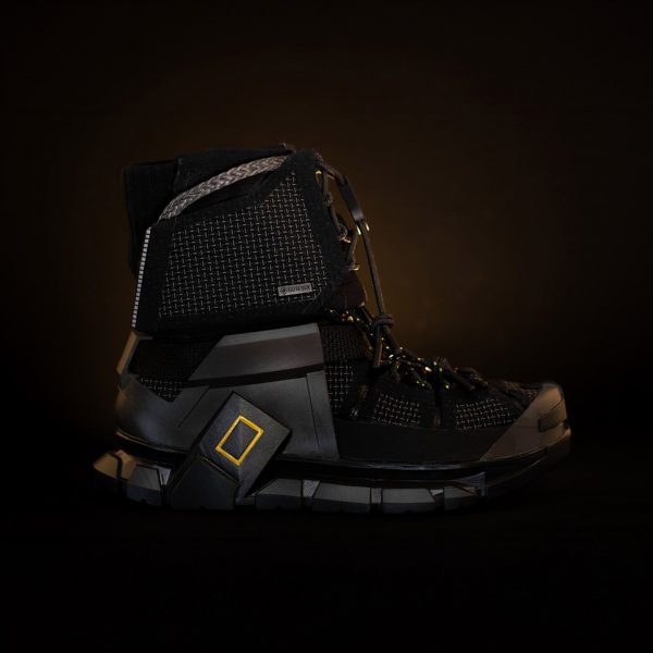 Visualisation of a boot for field herpetologists in divergent habitats