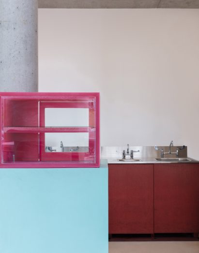 Colorful counter tops in New Jersey cafe