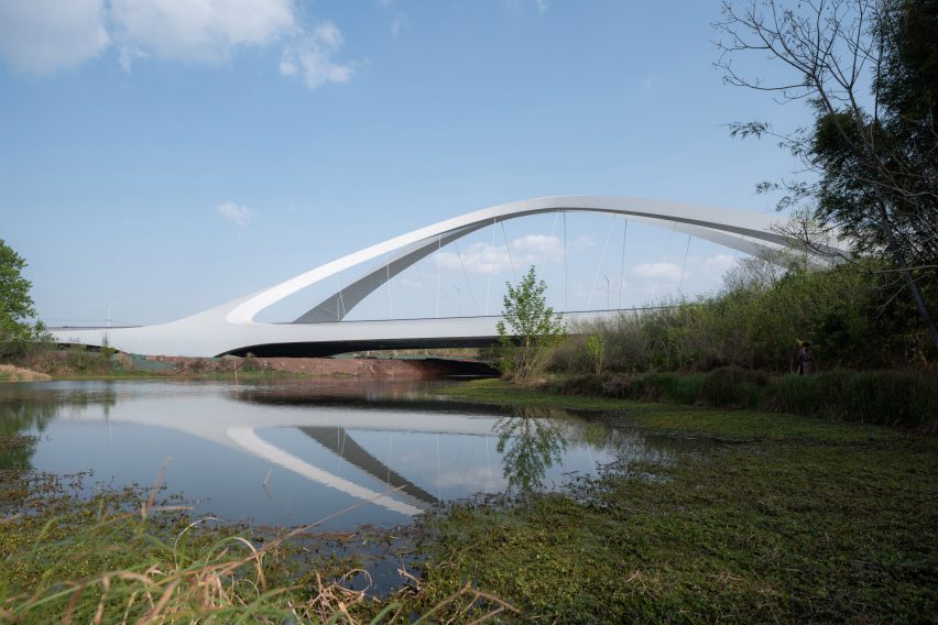 Jiangxi River Bridge by Zaha Hadid Architects