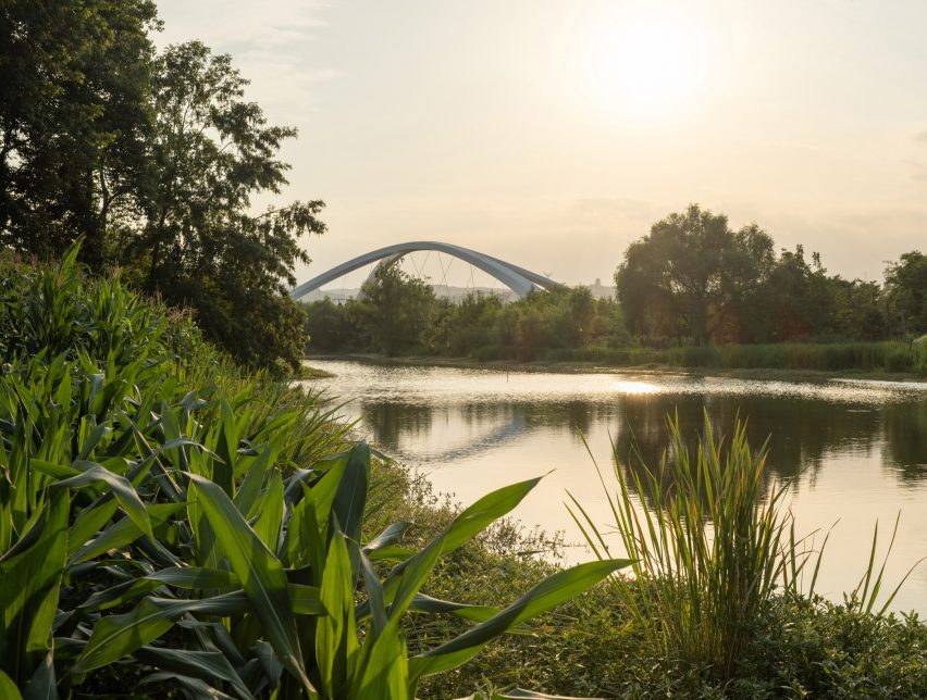 Jiangxi River Bridge by Zaha Hadid Architects