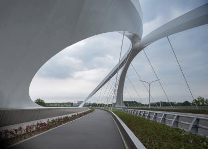 Jiangxi River Bridge by Zaha Hadid Architects
