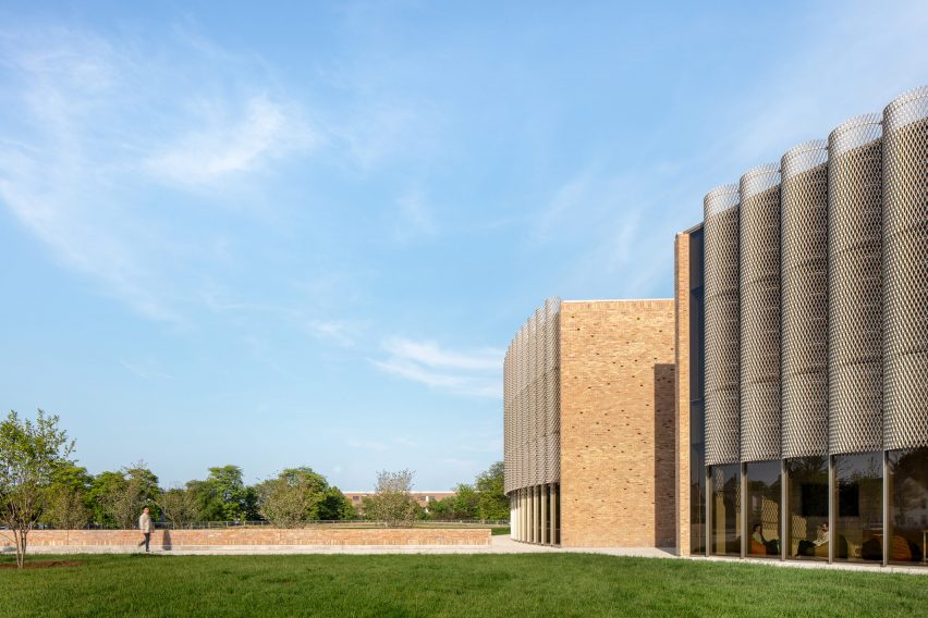Exterior of the Chicago Park District Headquarters next to a park
