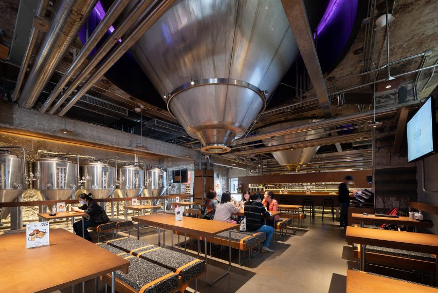 Kingway Brewery renovation by Urbanus