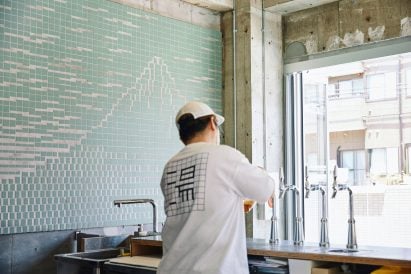 Image of Mount Fuji on tiled wall