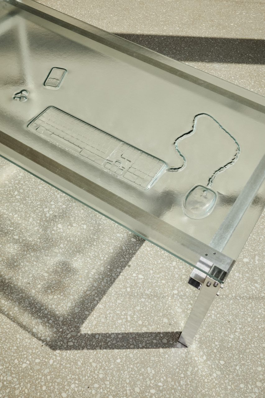 Glass table detail by Lab La Bla